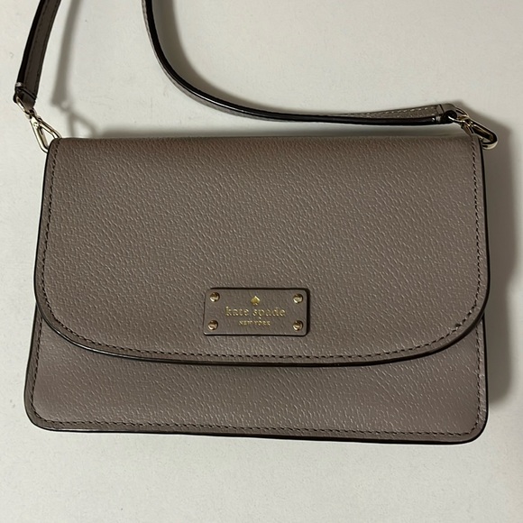 kate spade Handbags - Kate Spade Cross Body Bag
